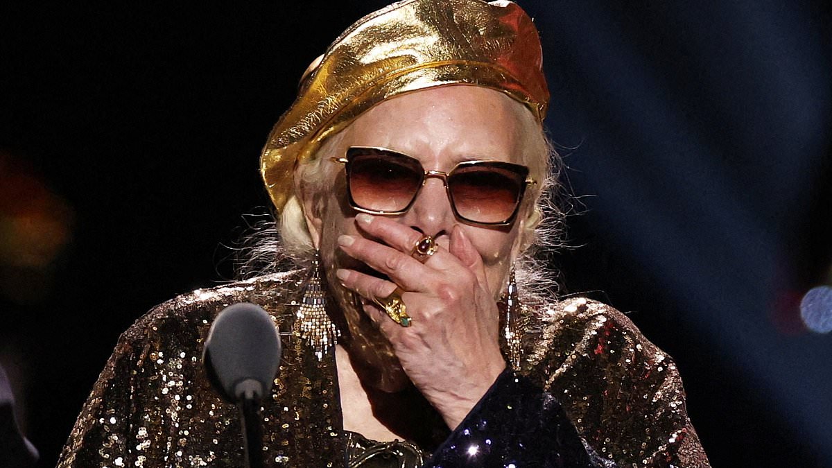 Joni Mitchell, 82, Wows at JUNOs: Ageless Icon's Comeback